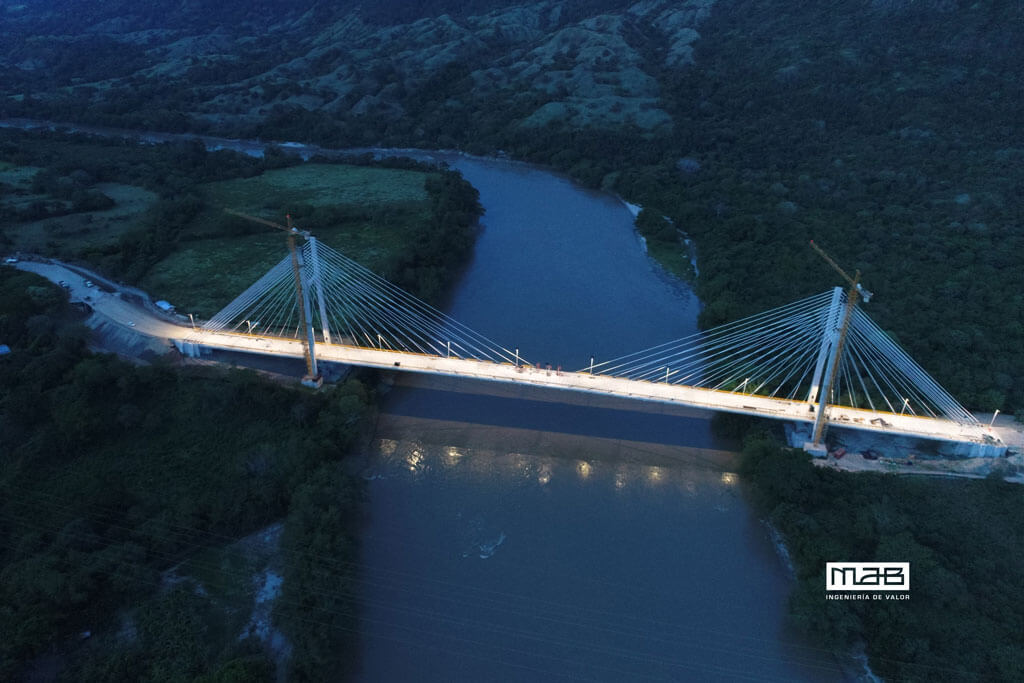 Panorámica Iluminación Nuevo Puente de Honda